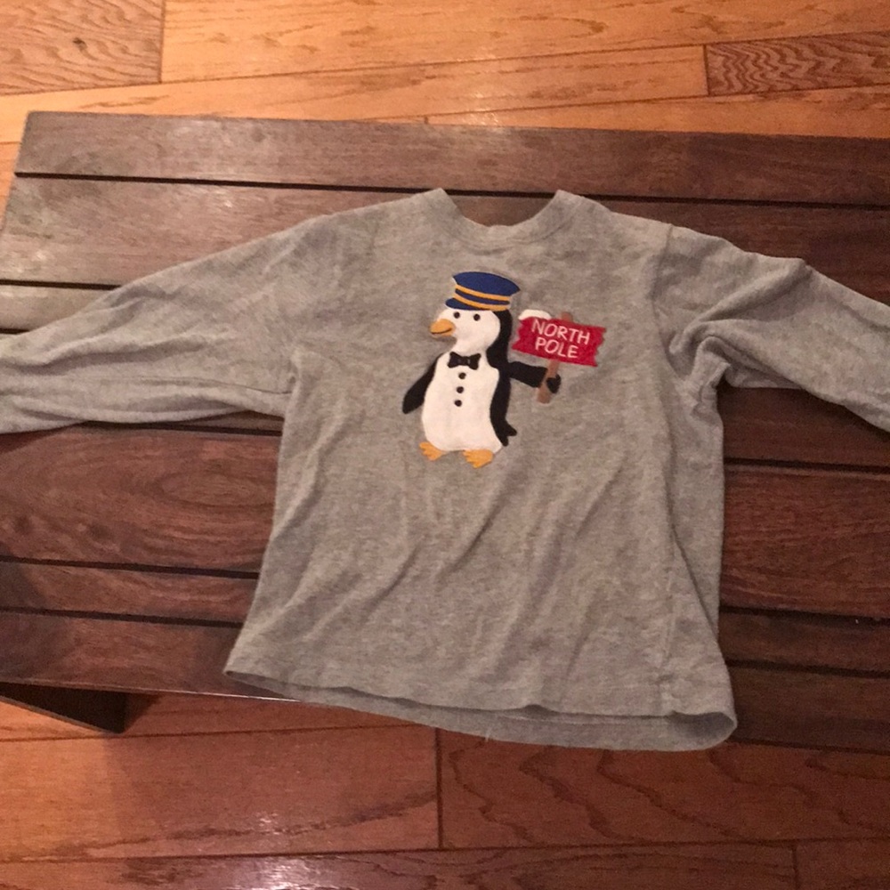 Cute penguin t shirt